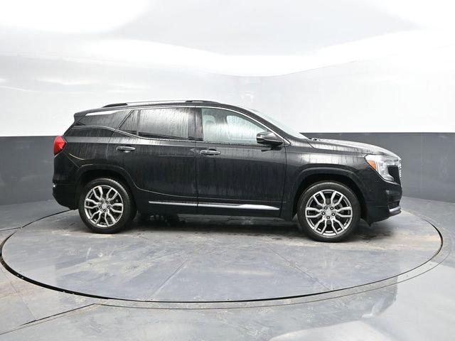 Used 2023 GMC Terrain Denali w/ Denali Premium Package image 11