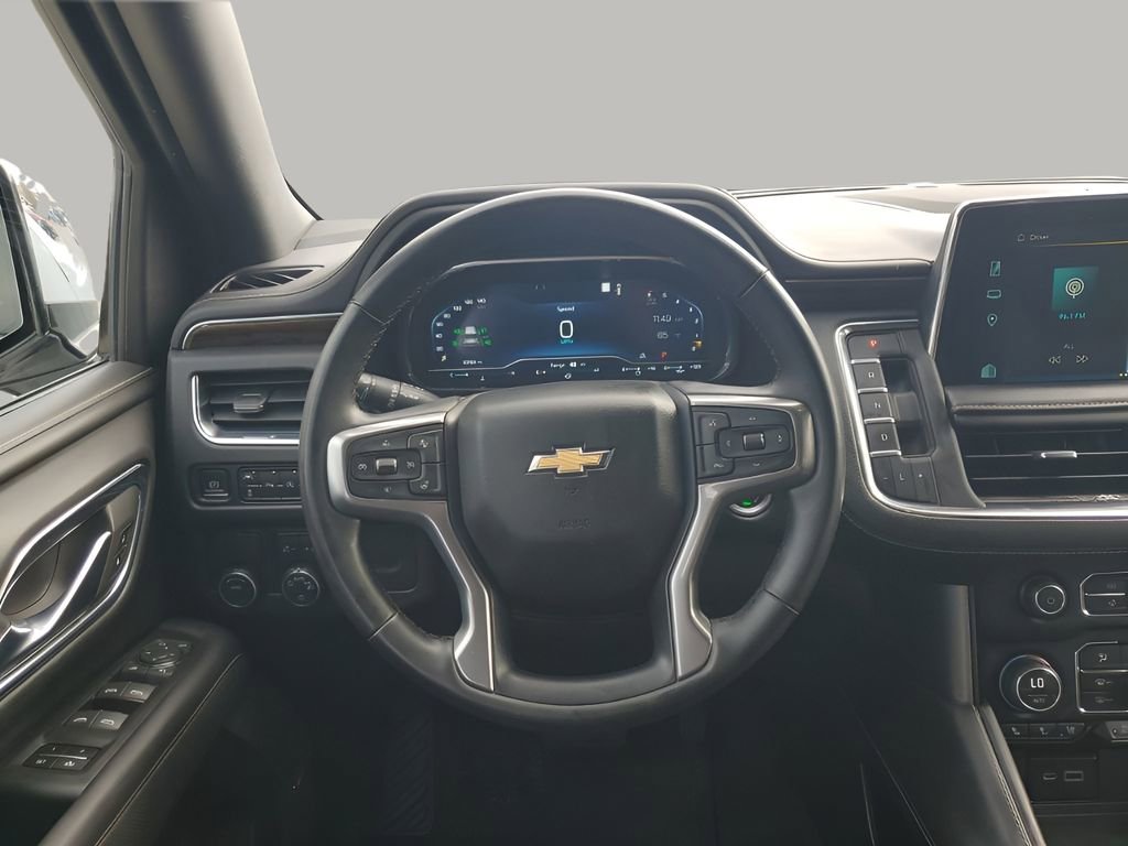 Used 2023 Chevrolet Suburban Premier image 24