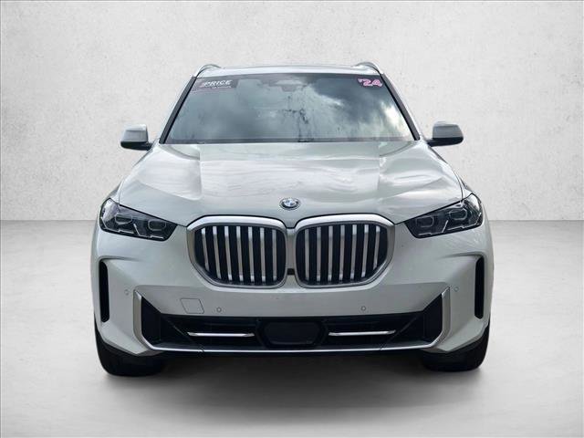 Used 2024 BMW X5 xDrive40i w/ Premium Package image 2