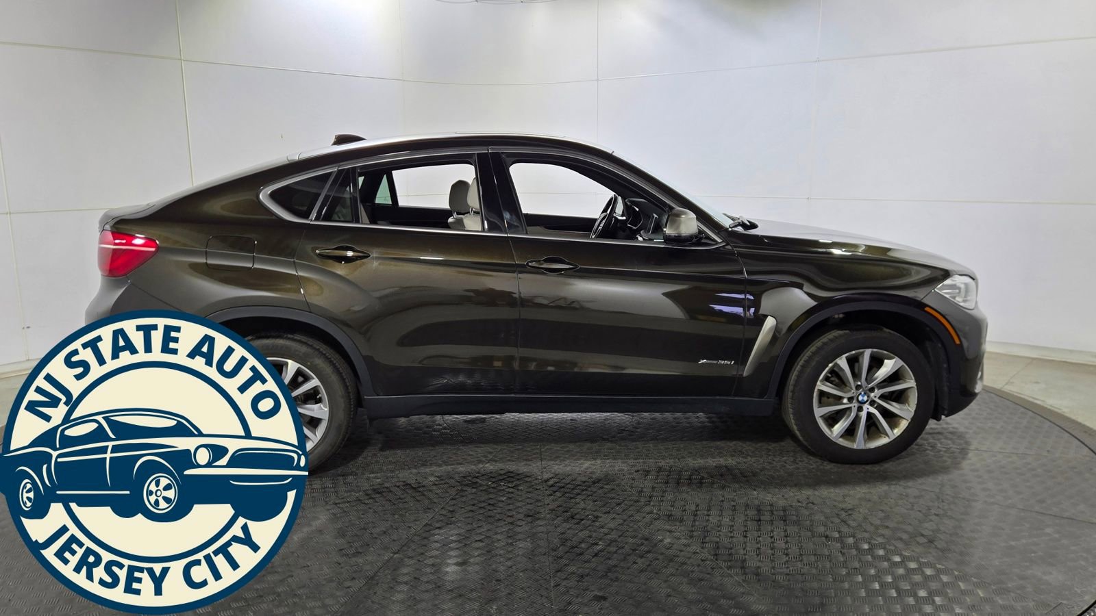 Used 2019 BMW X6 xDrive35i w/ Premium Package image 11