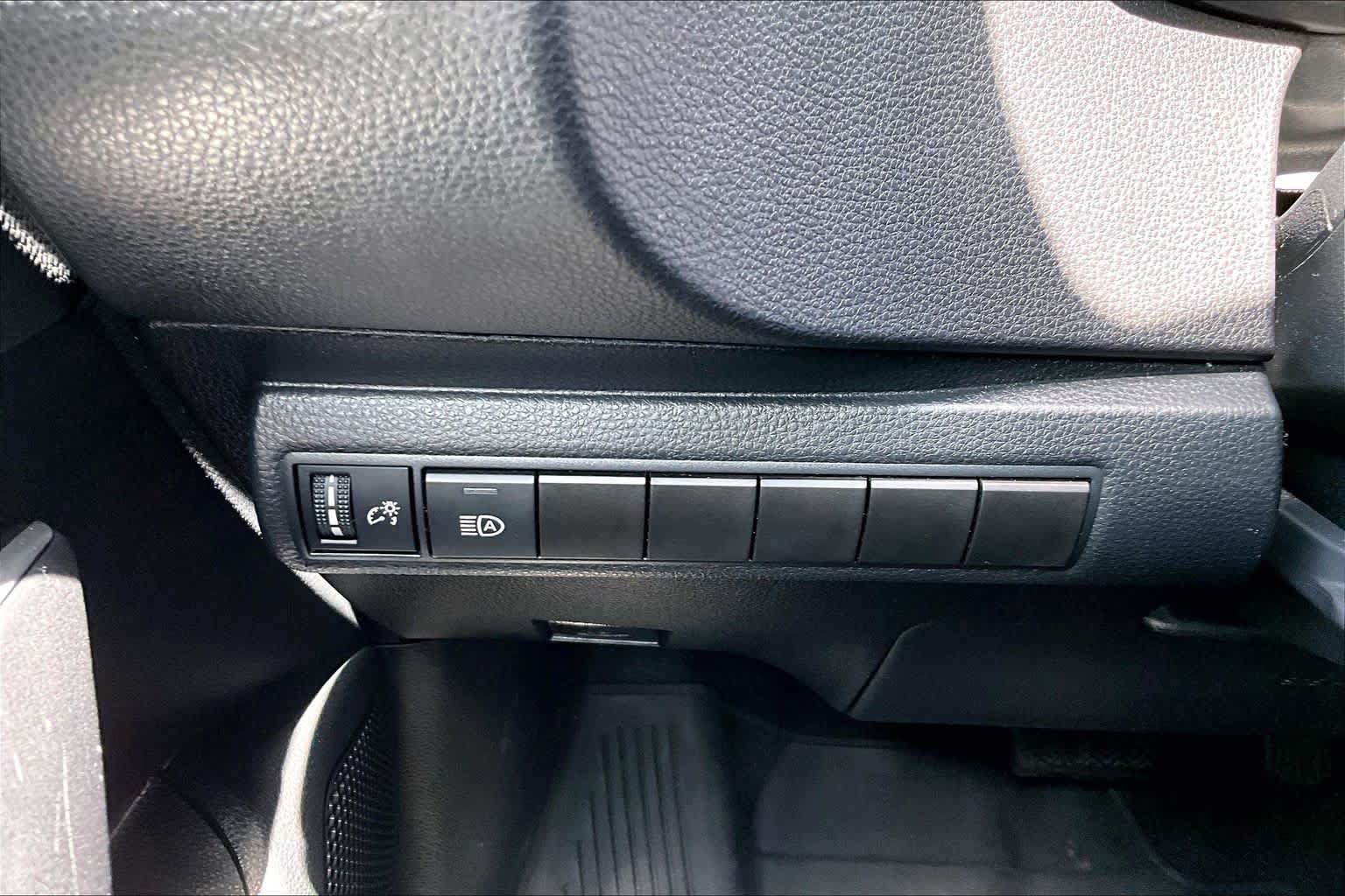 Used 2024 Toyota Corolla SE FWD image 34