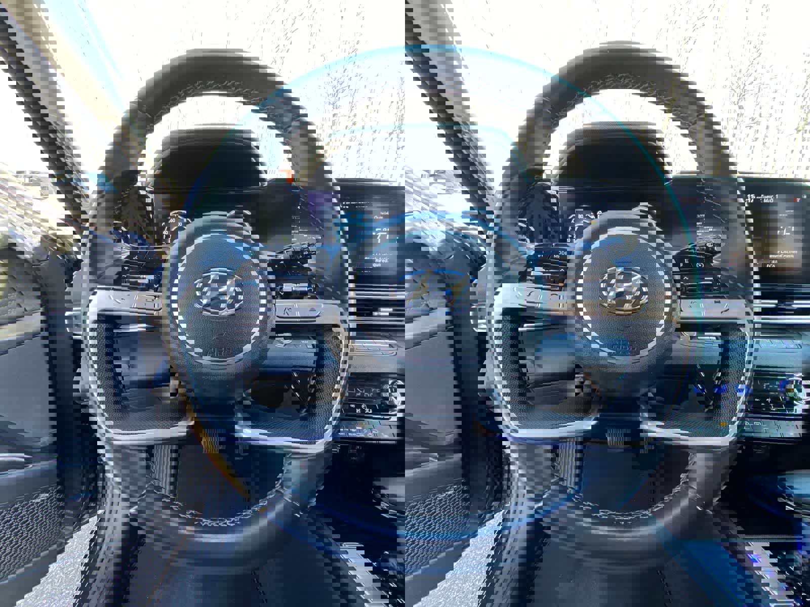 Used 2021 Hyundai Elantra Limited image 29