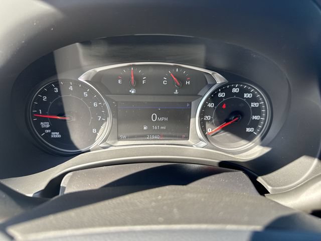 Used 2023 GMC Terrain SLT w/ Tech Package FWD image 12