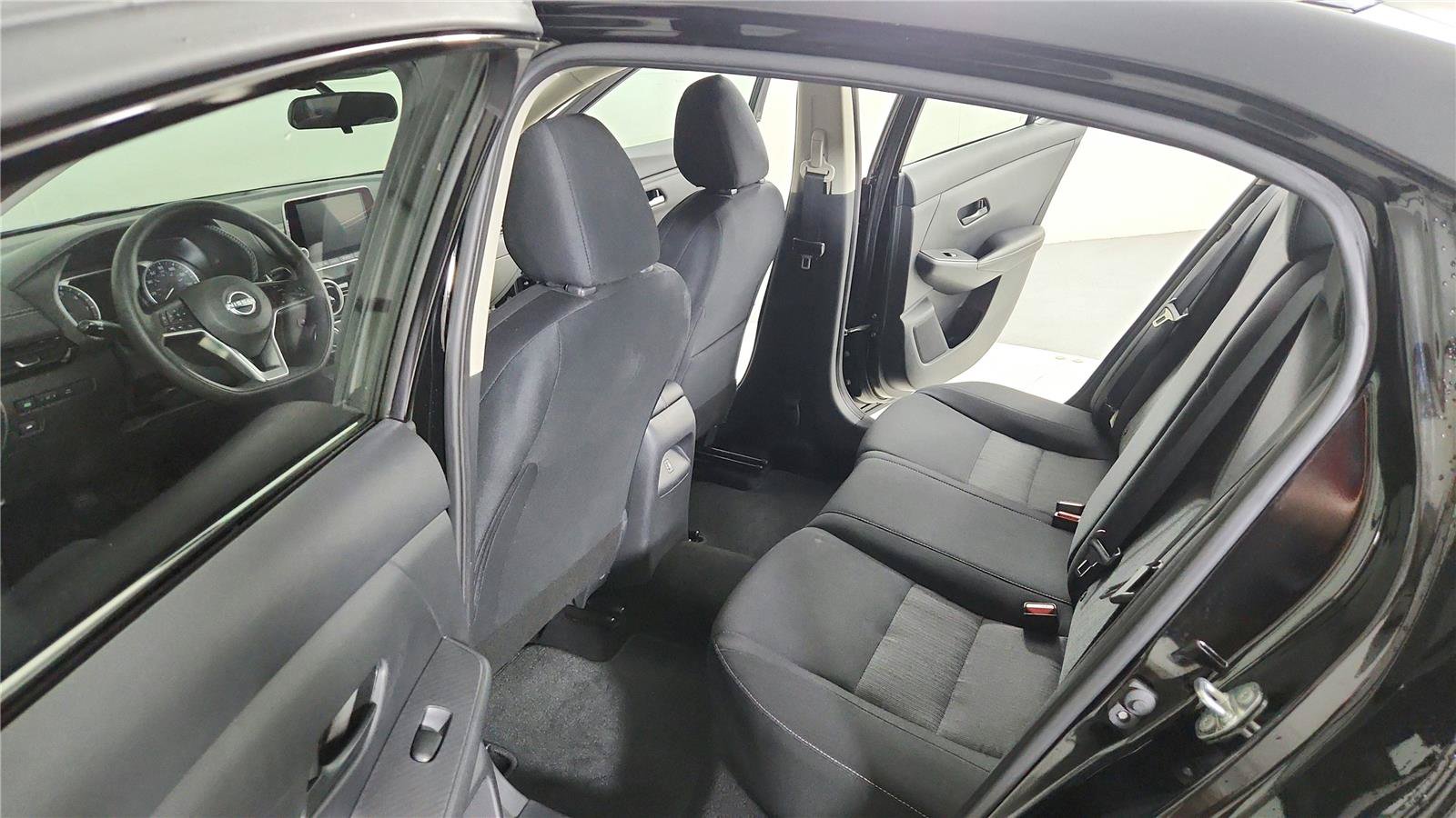 Used 2024 Nissan Sentra SV FWD image 16