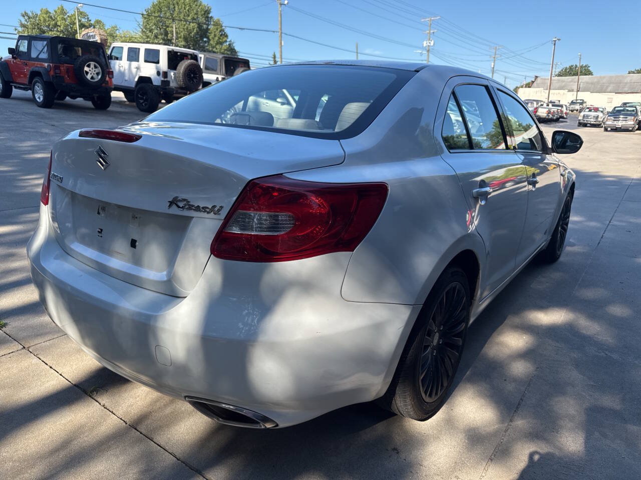 Used 2012 Suzuki Kizashi SE FWD image 5