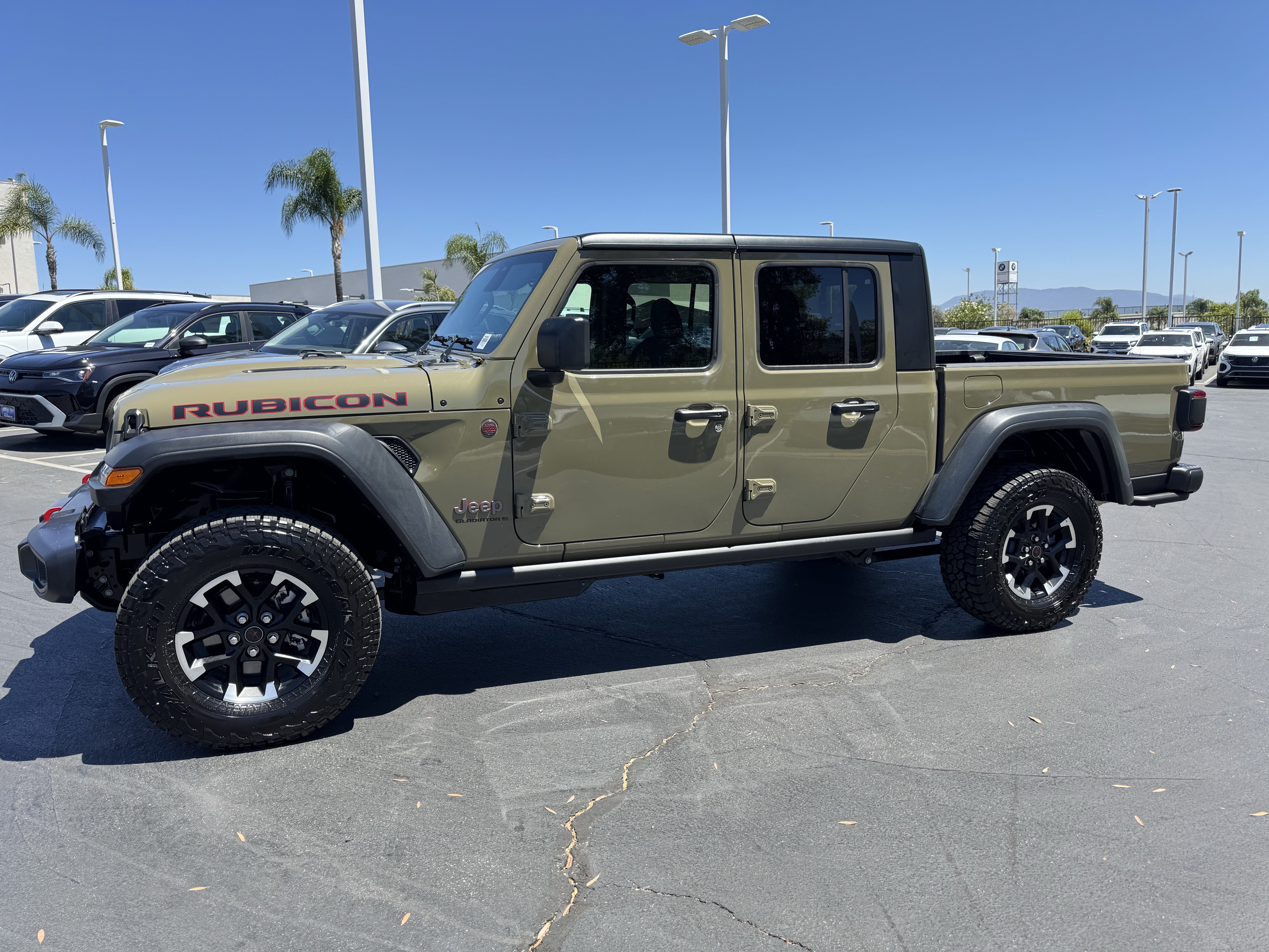 Used 2026 Jeep Gladiator Rubicon AWD/4WD image 6