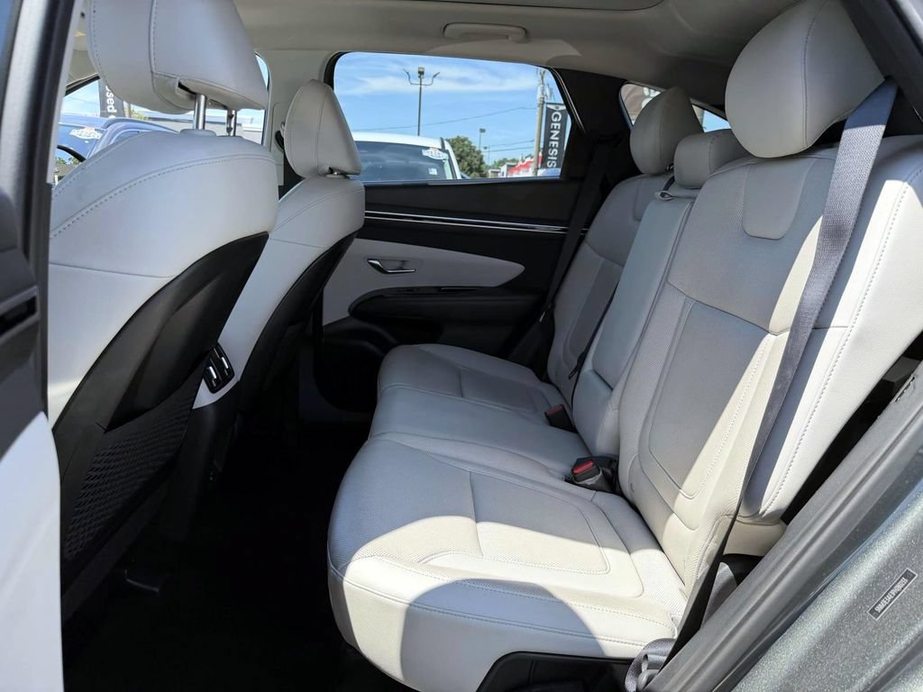 Certified 2023 Hyundai Tucson Limited FWD image 11