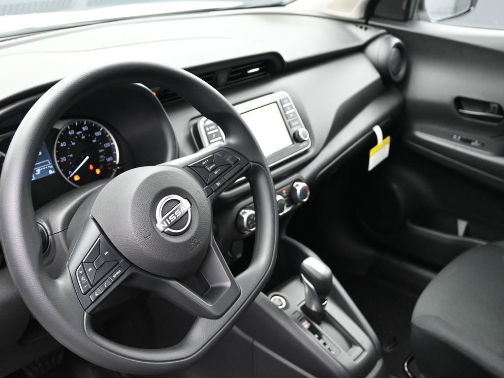 Certified 2025 Nissan Kicks Play S FWD image 20