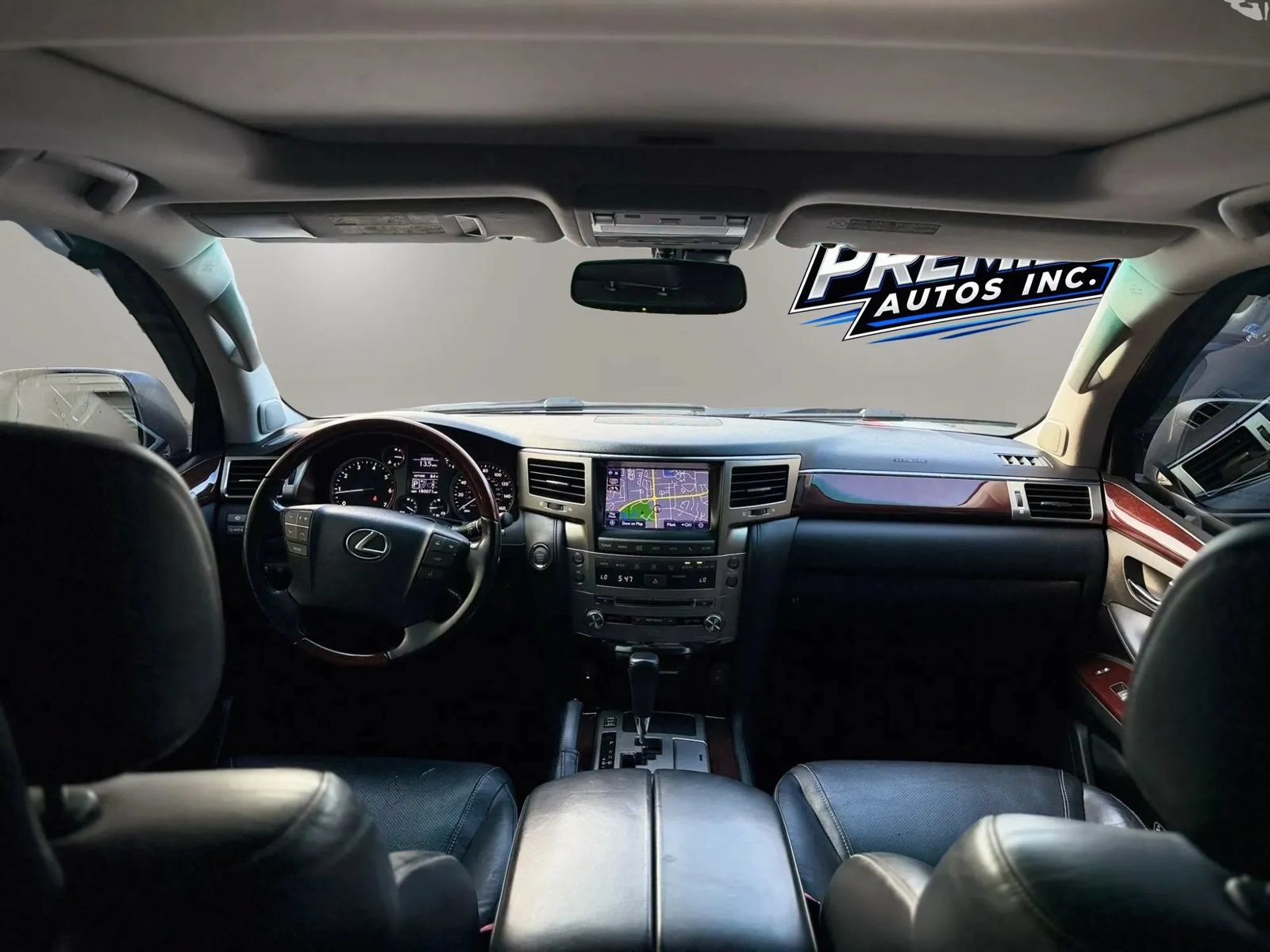 Used 2013 Lexus LX 570 4WD w/ Luxury Pkg image 25