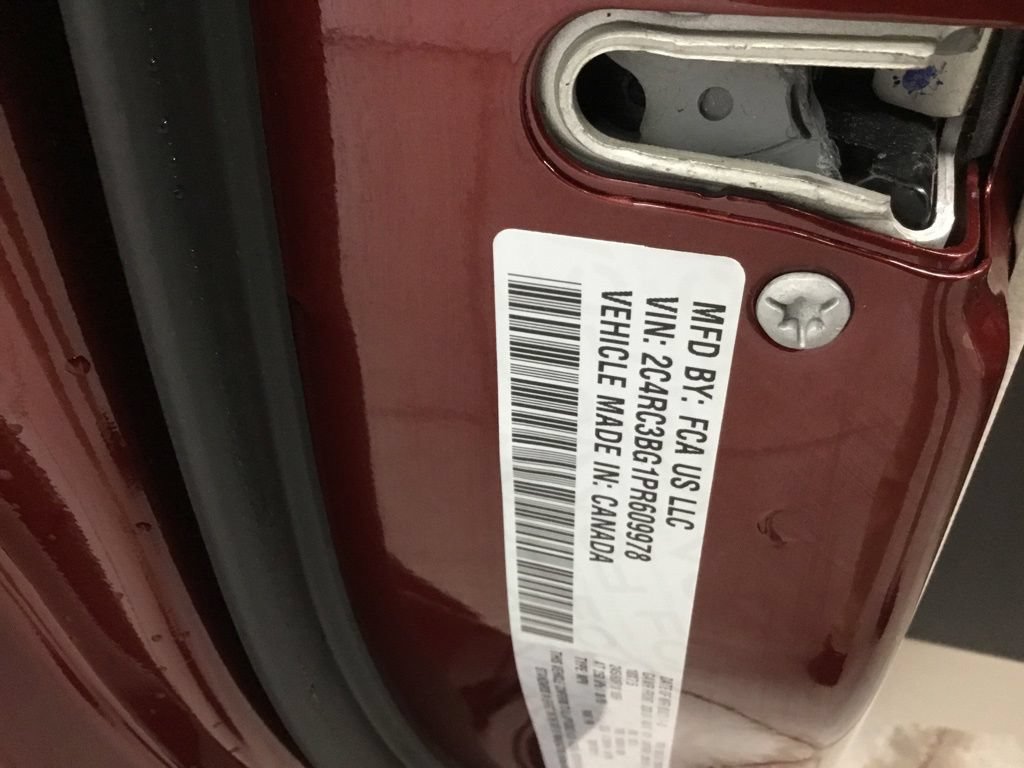 Used 2023 Chrysler Pacifica Touring-L AWD/4WD image 7
