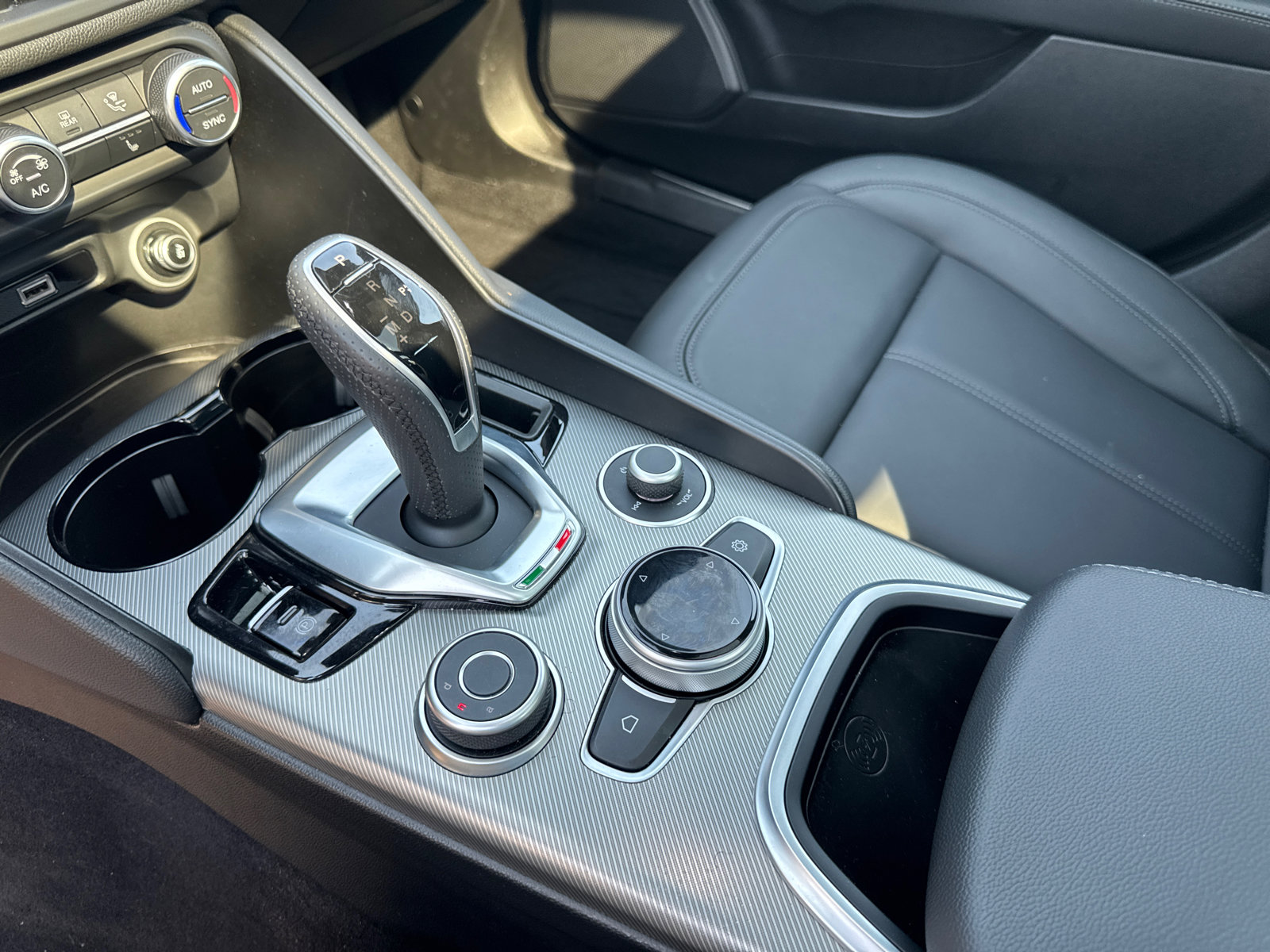 Used 2024 Alfa Romeo Giulia Ti w/ Active Assist Plus Package image 31