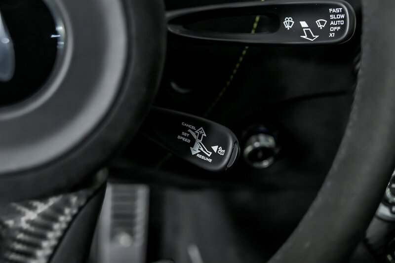 Used 2021 McLaren 765LT RWD image 31