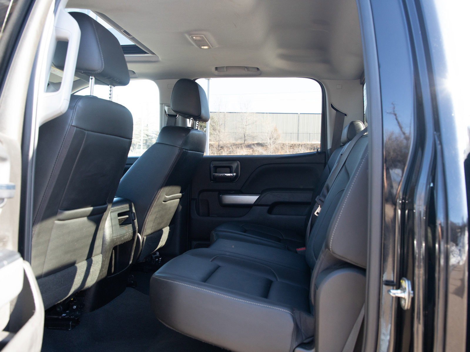 Used 2019 Chevrolet Silverado 2500 LTZ image 16