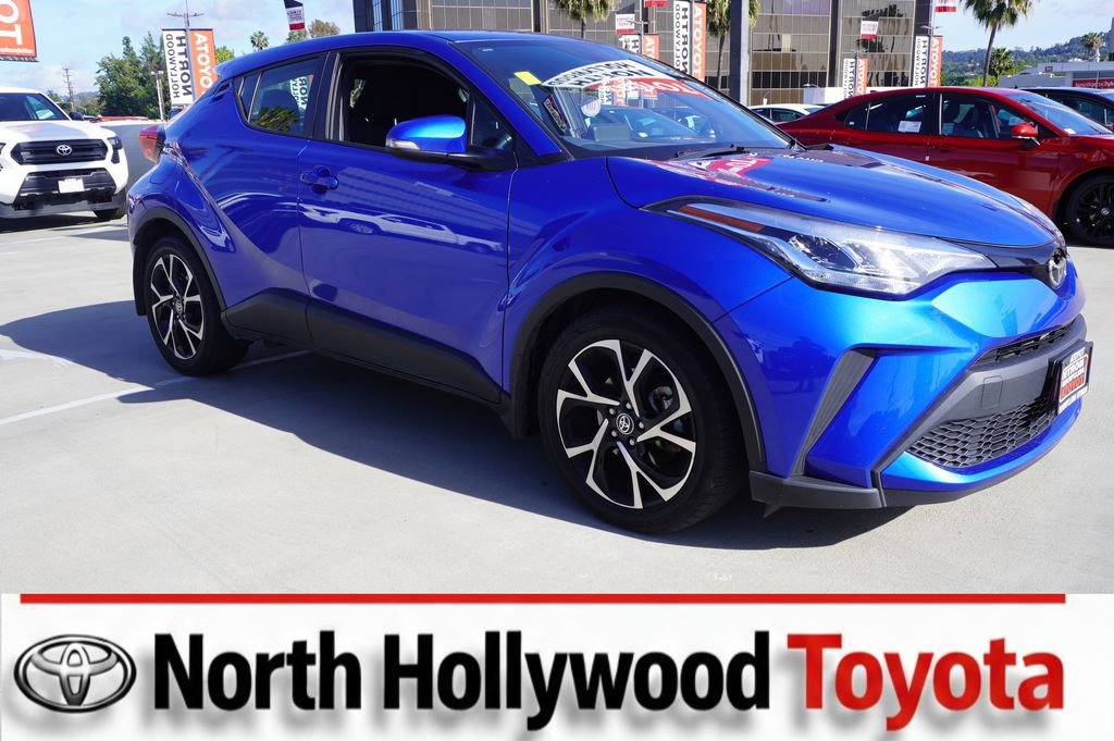 Used 2021 Toyota C-HR XLE FWD image 1