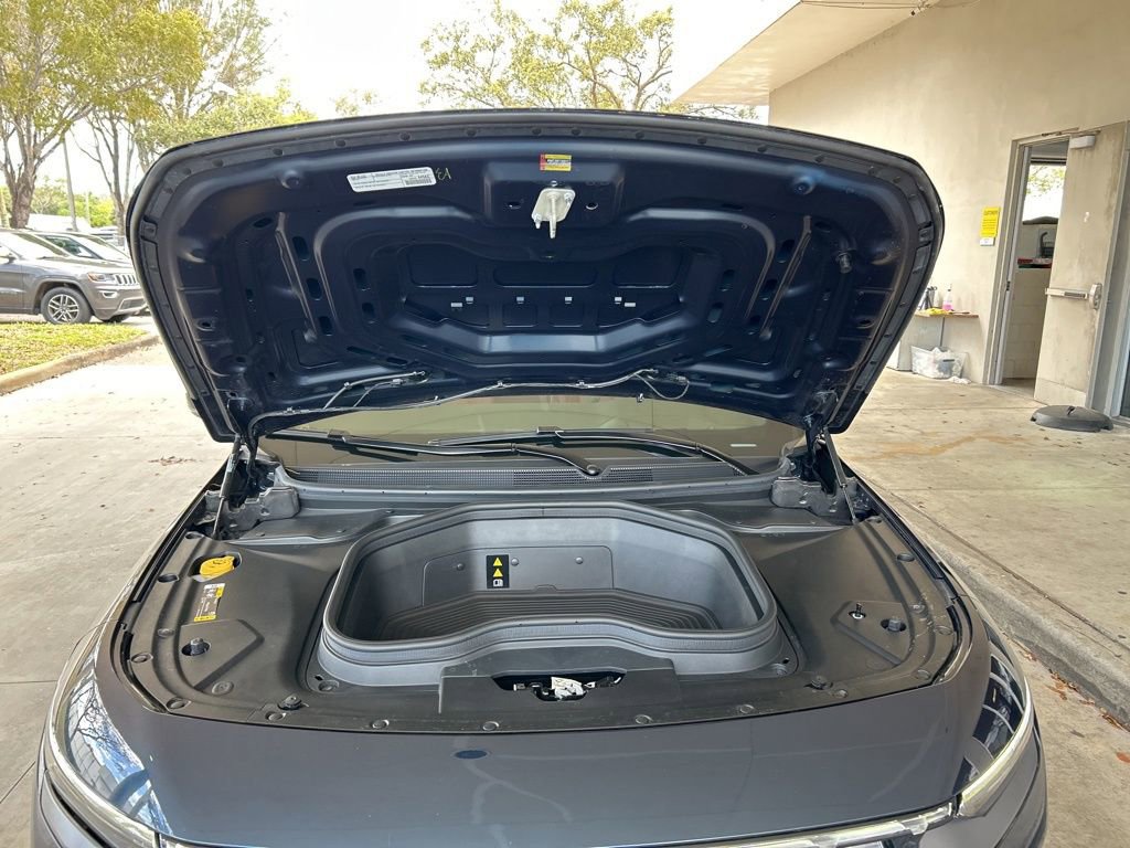 Used 2024 Jeep Wagoneer Launch Edition image 12