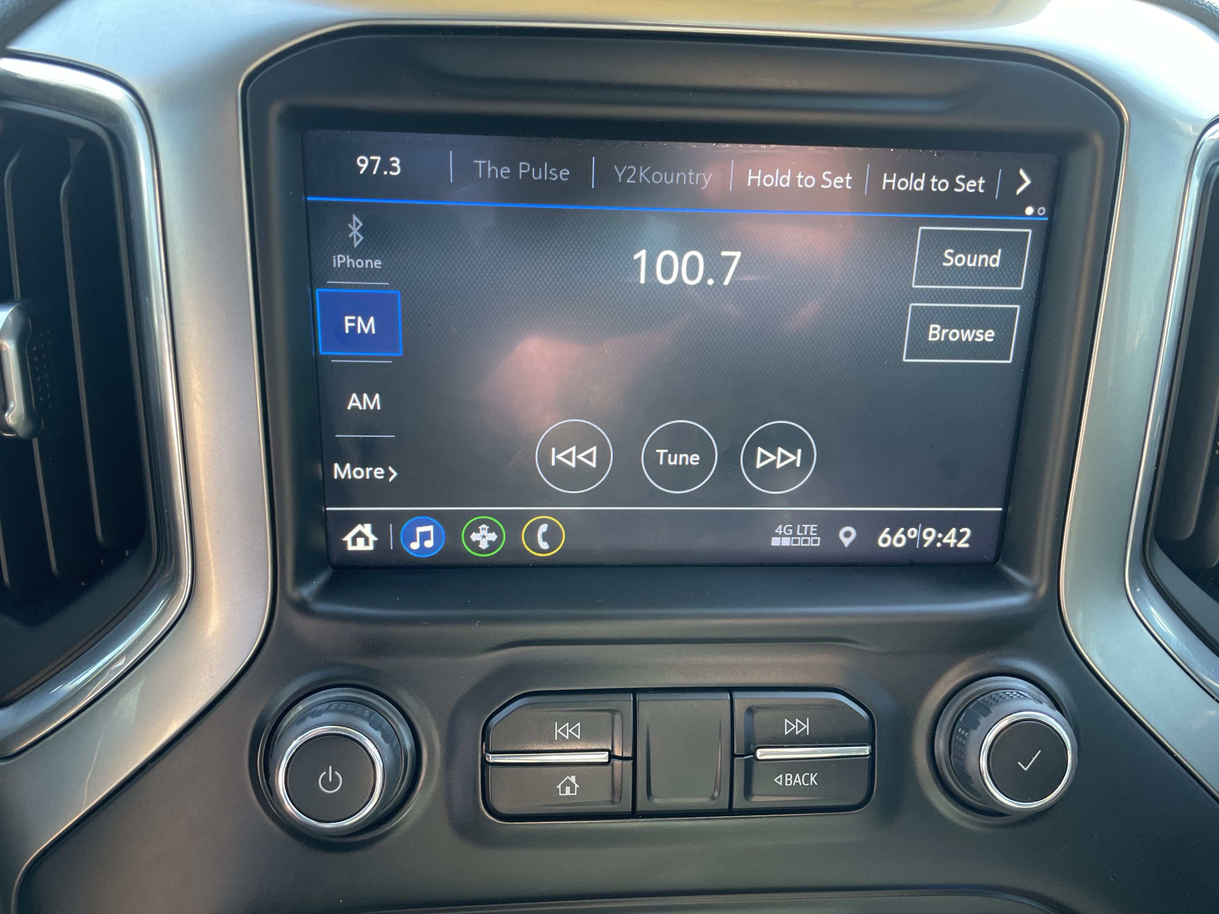 Used 2022 Chevrolet Silverado 1500 LT w/ Bed Protection Package AWD/4WD image 21