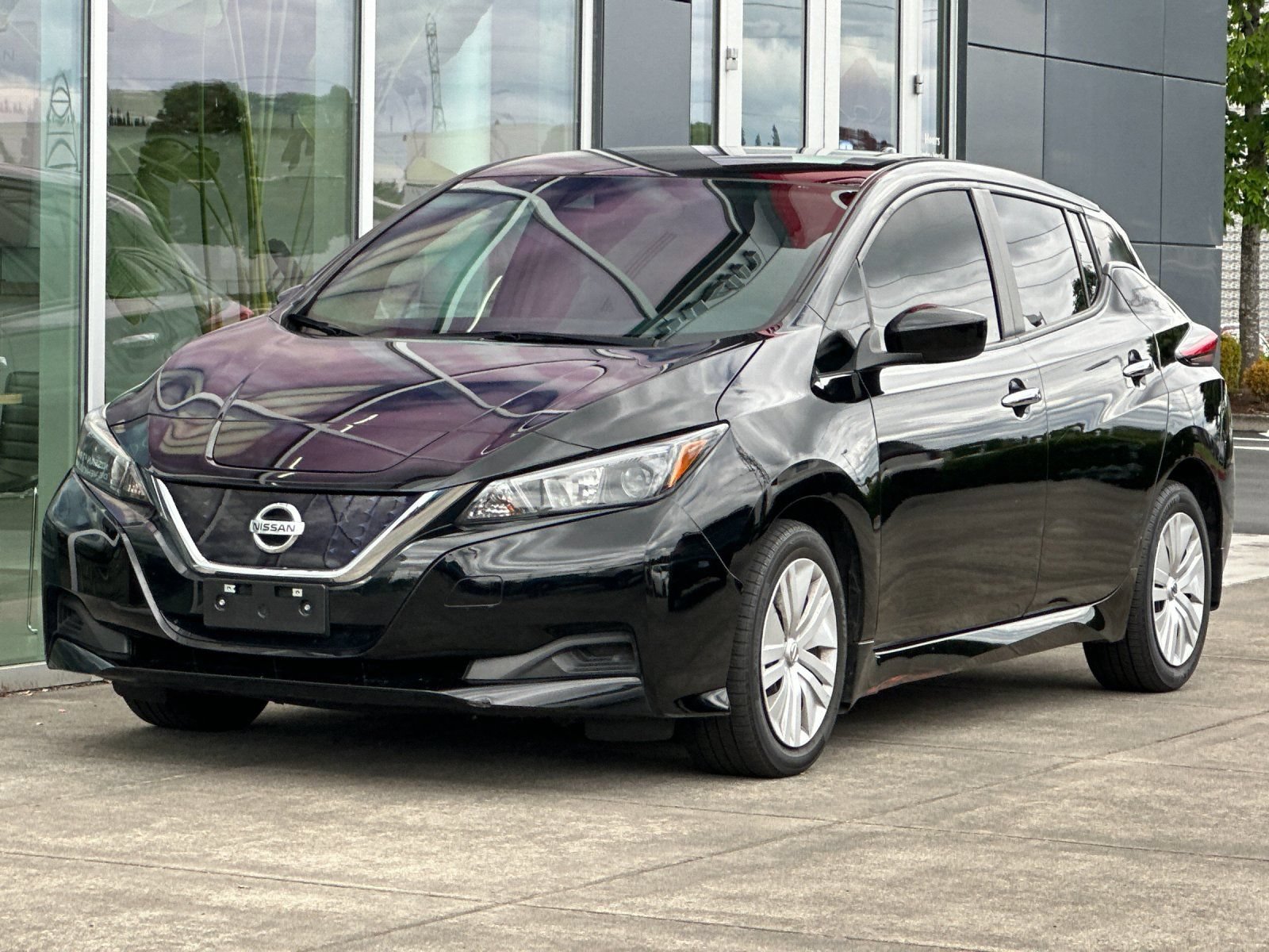 Used 2022 Nissan Leaf S FWD image 7