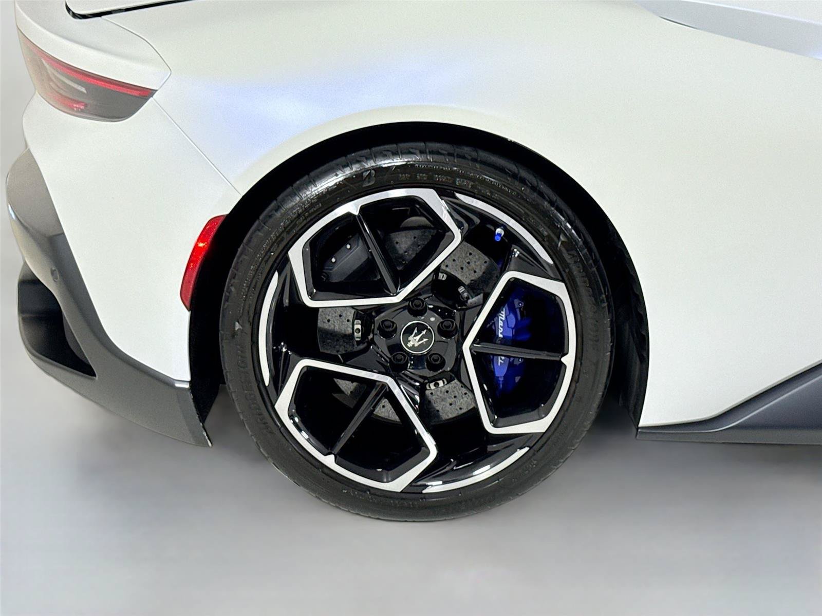 Used 2022 Maserati MC20 Coupe RWD image 38