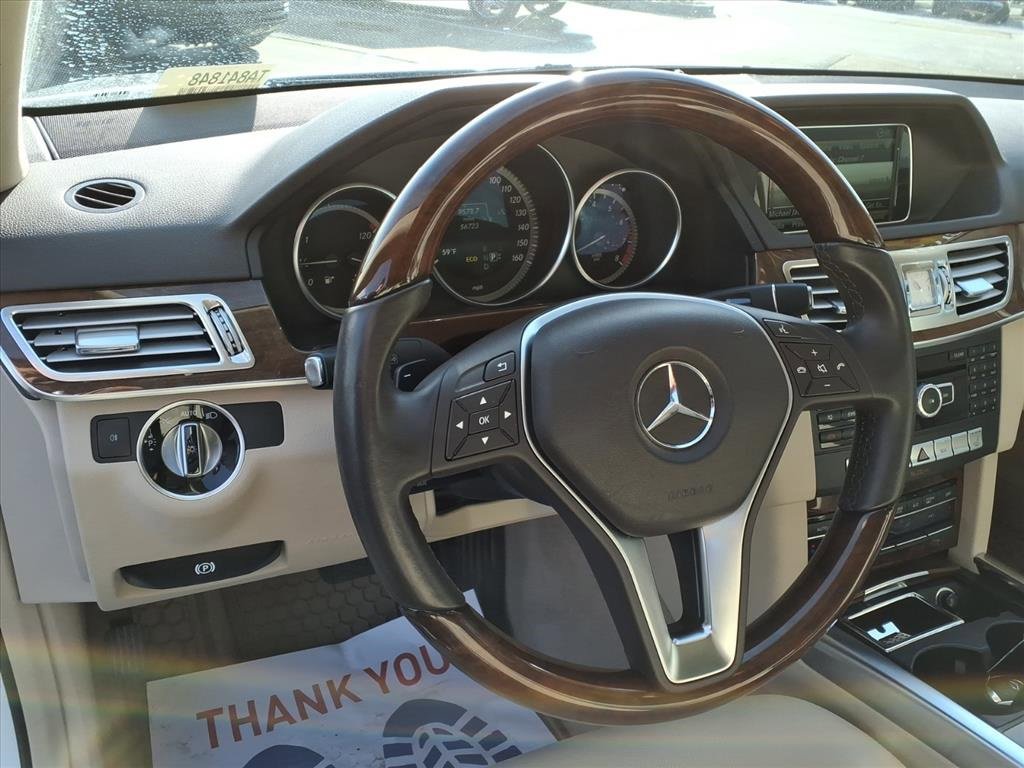 Used 2014 Mercedes-Benz E 350 4MATIC Sedan image 16