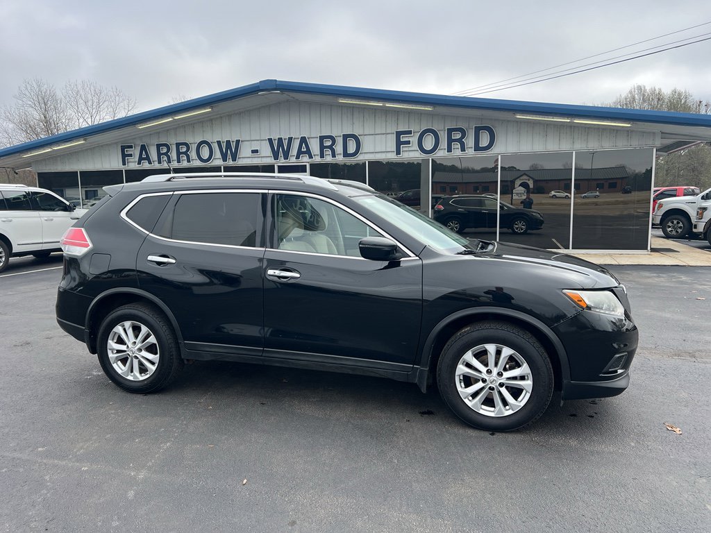 Used 2016 Nissan Rogue SV image 1