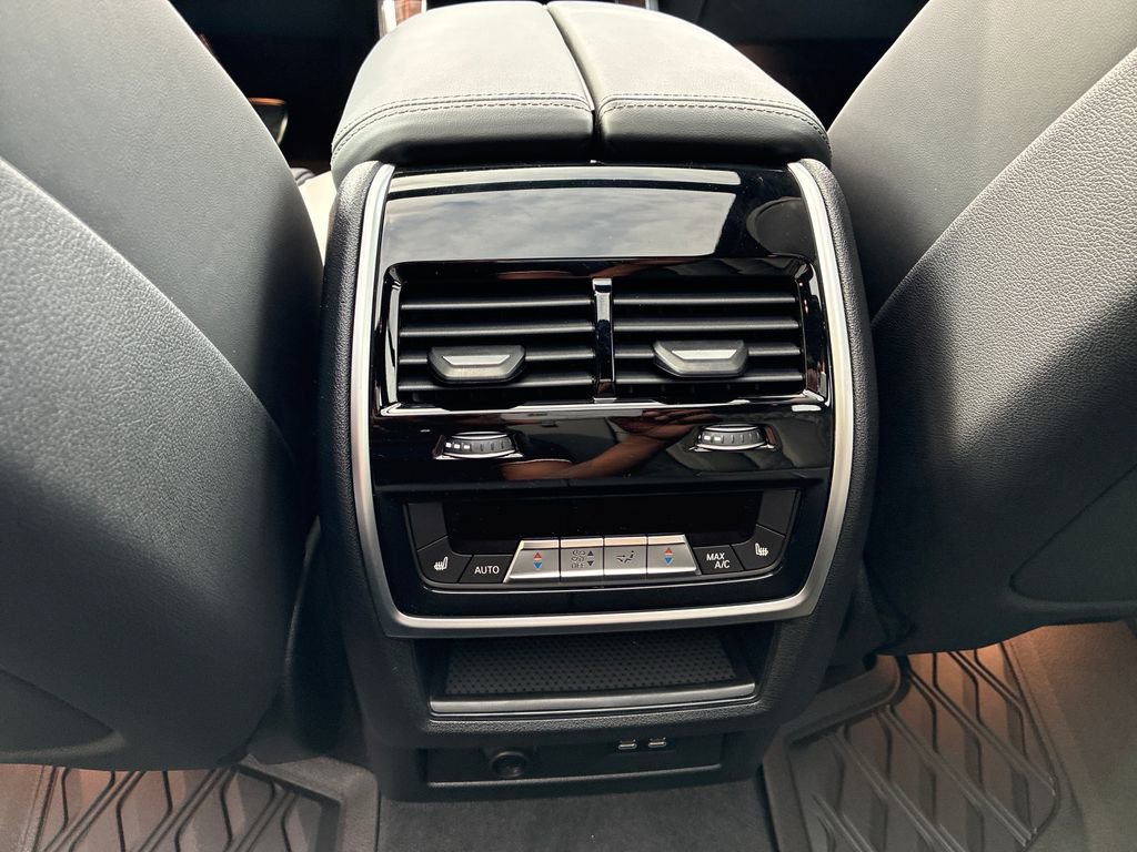 New 2026 BMW X5 M60i AWD/4WD image 19