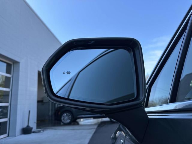 Used 2017 Cadillac XT5 Luxury w/ Driver Awareness Package AWD/4WD image 42