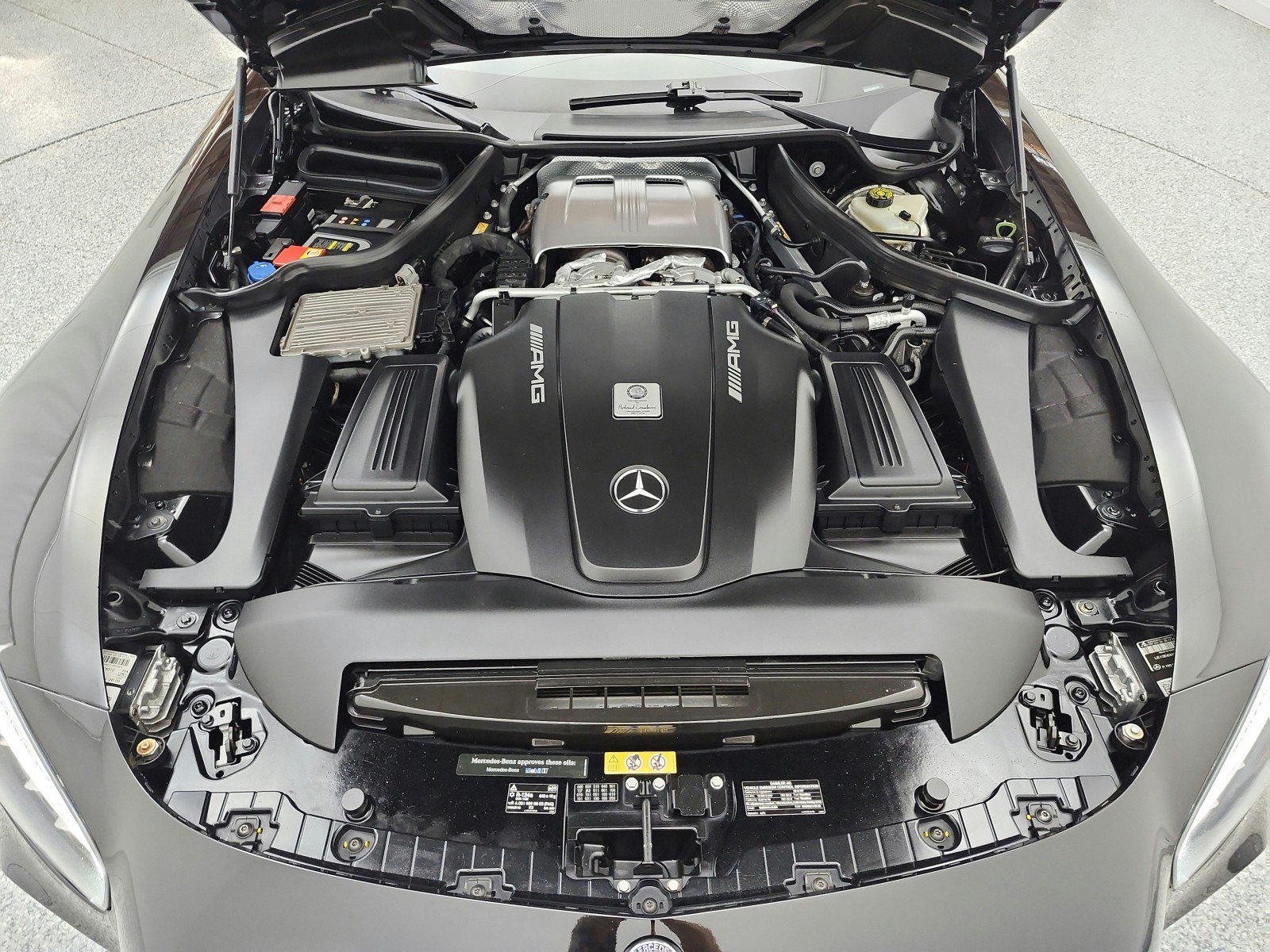 Used 2016 Mercedes-Benz AMG GT S image 13