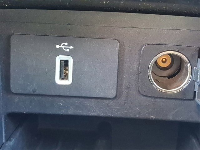 Used 2017 Ford Explorer XLT w/ Equipment Group 201A image 25