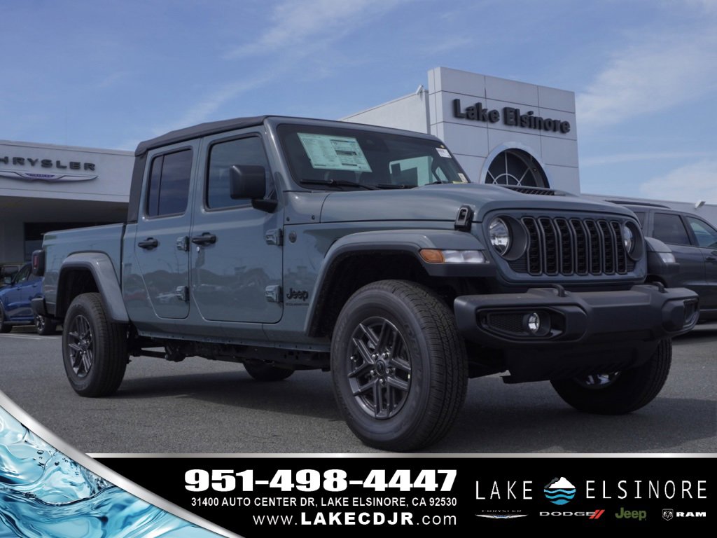 New 2025 Jeep Gladiator Sport S