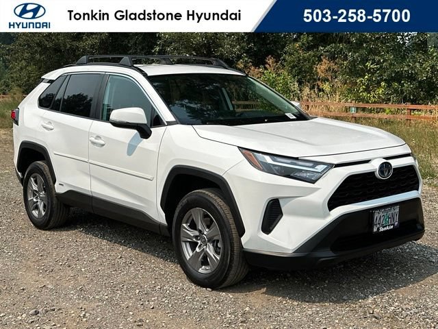 Used 2023 Toyota RAV4 LE AWD/4WD image 1