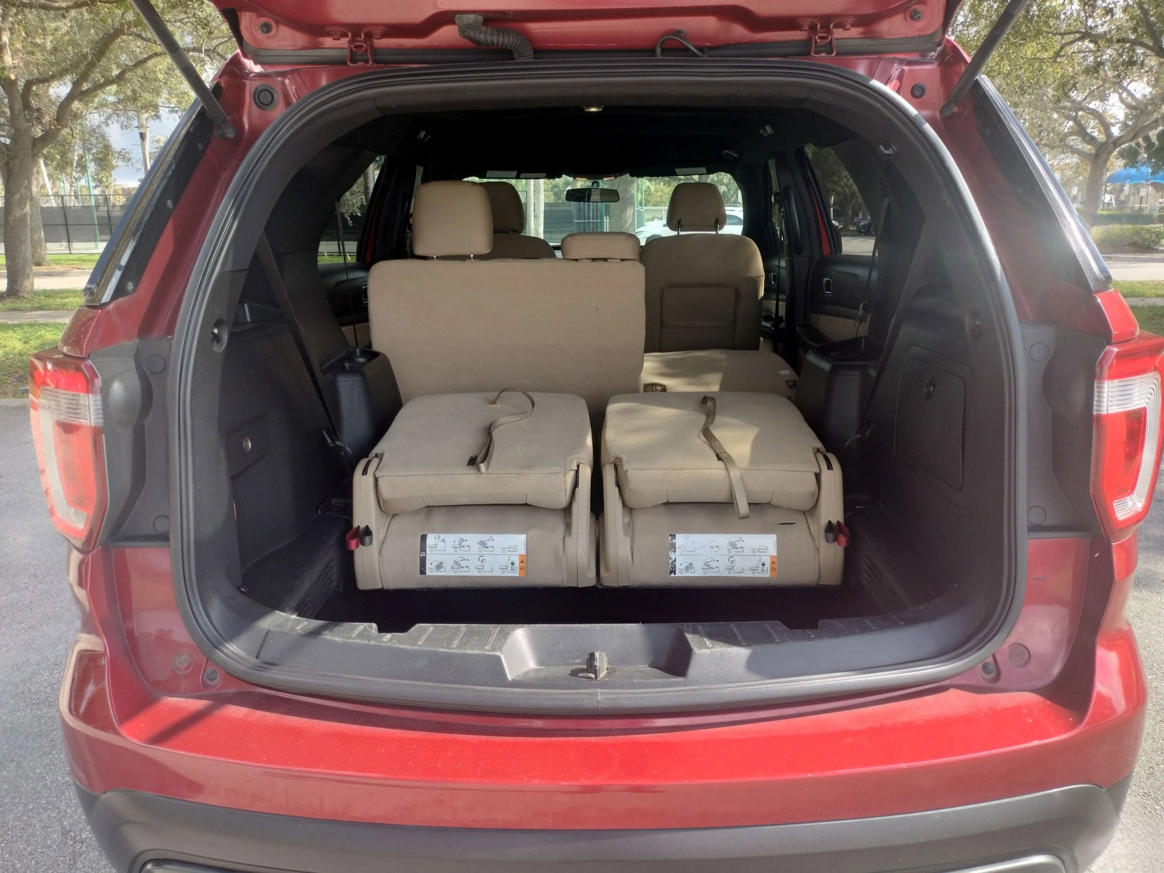 Used 2017 Ford Explorer FWD image 7