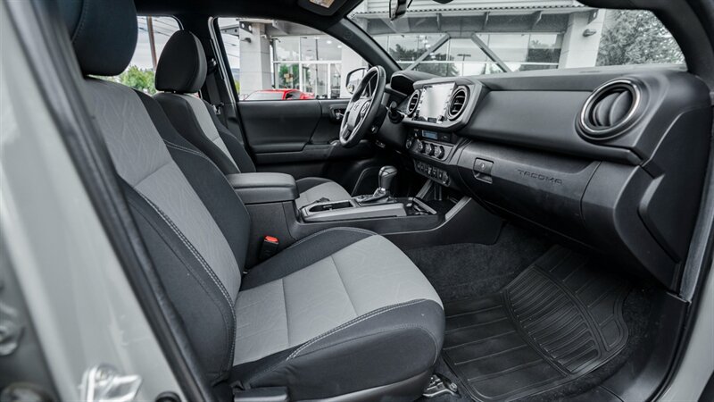 Used 2022 Toyota Tacoma TRD Off-Road w/ Technology Package RWD image 23