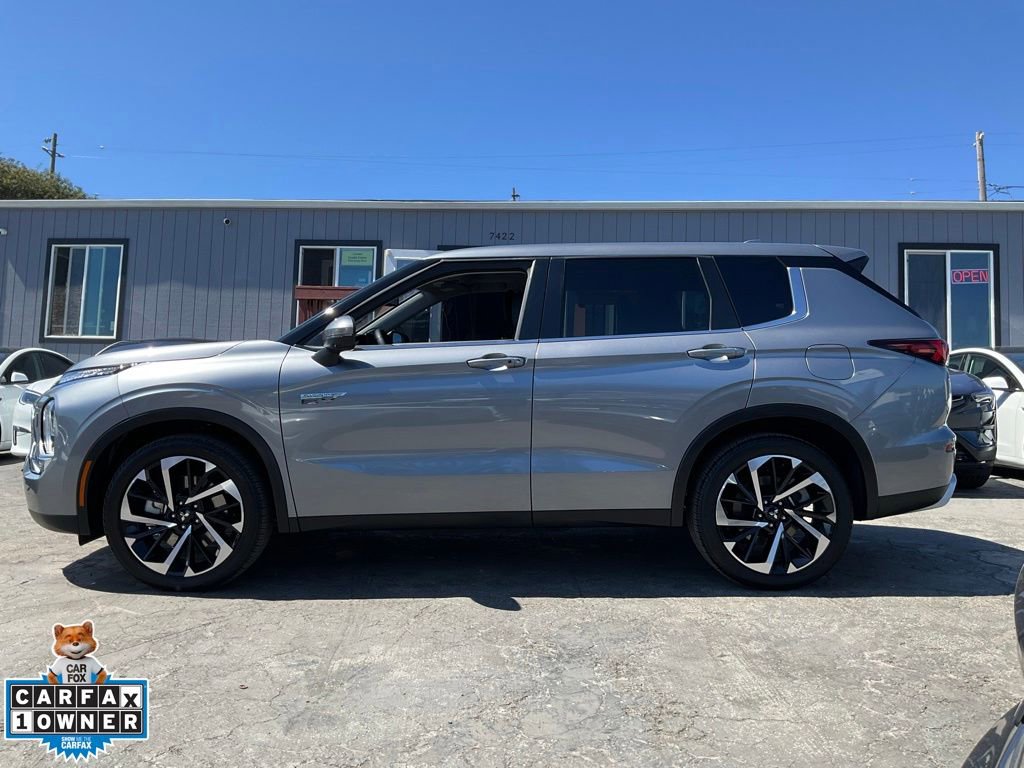 Used 2024 Mitsubishi Outlander SE image 5