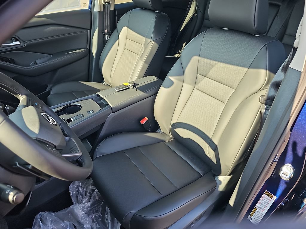 New 2026 Nissan Rogue Dark Armor FWD image 19