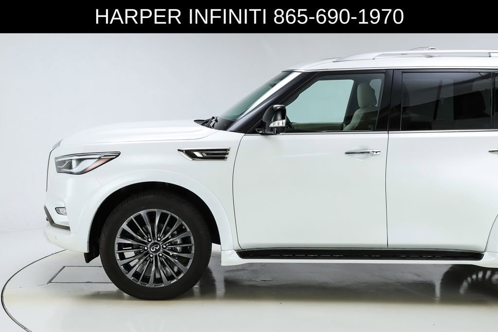 Used 2024 INFINITI QX80 Sensory image 3