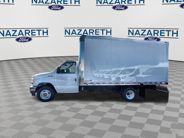 New 2026 Ford E-350 and Econoline 350 Super Duty w/ Driver's Safety Package RWD image 5