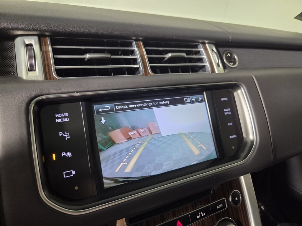 Used 2015 Land Rover Range Rover Supercharged AWD/4WD image 11