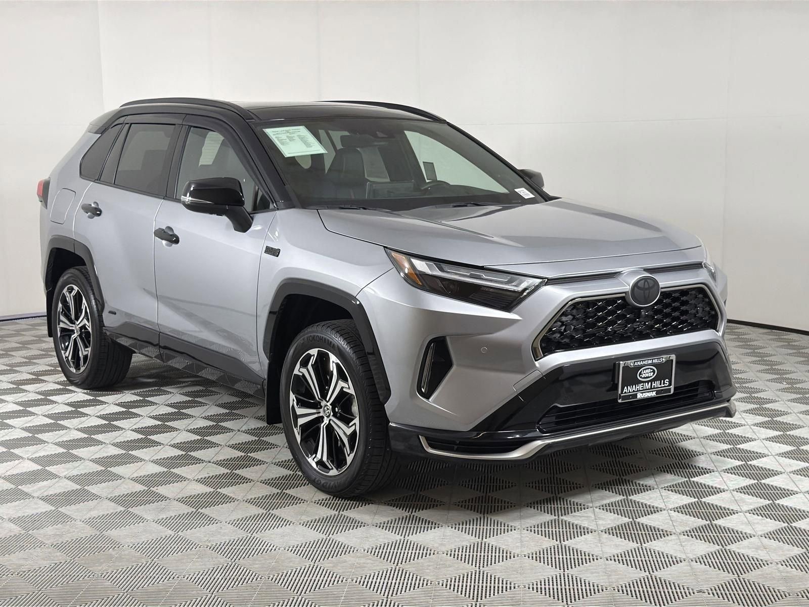 Used 2022 Toyota RAV4 XSE w/ Premium Package image 7