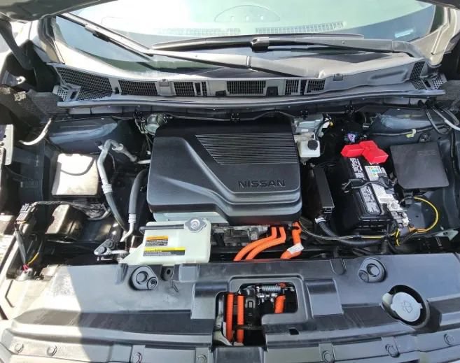 Used 2025 Nissan Leaf S FWD image 5