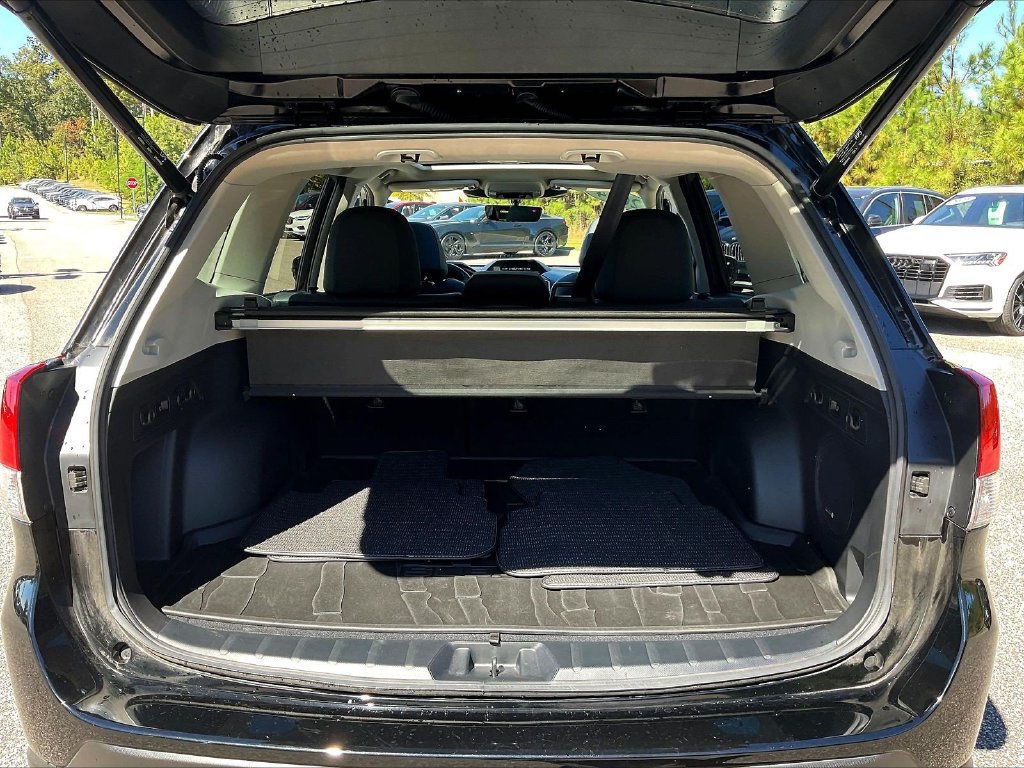 Used 2024 Subaru Forester Touring AWD/4WD image 38