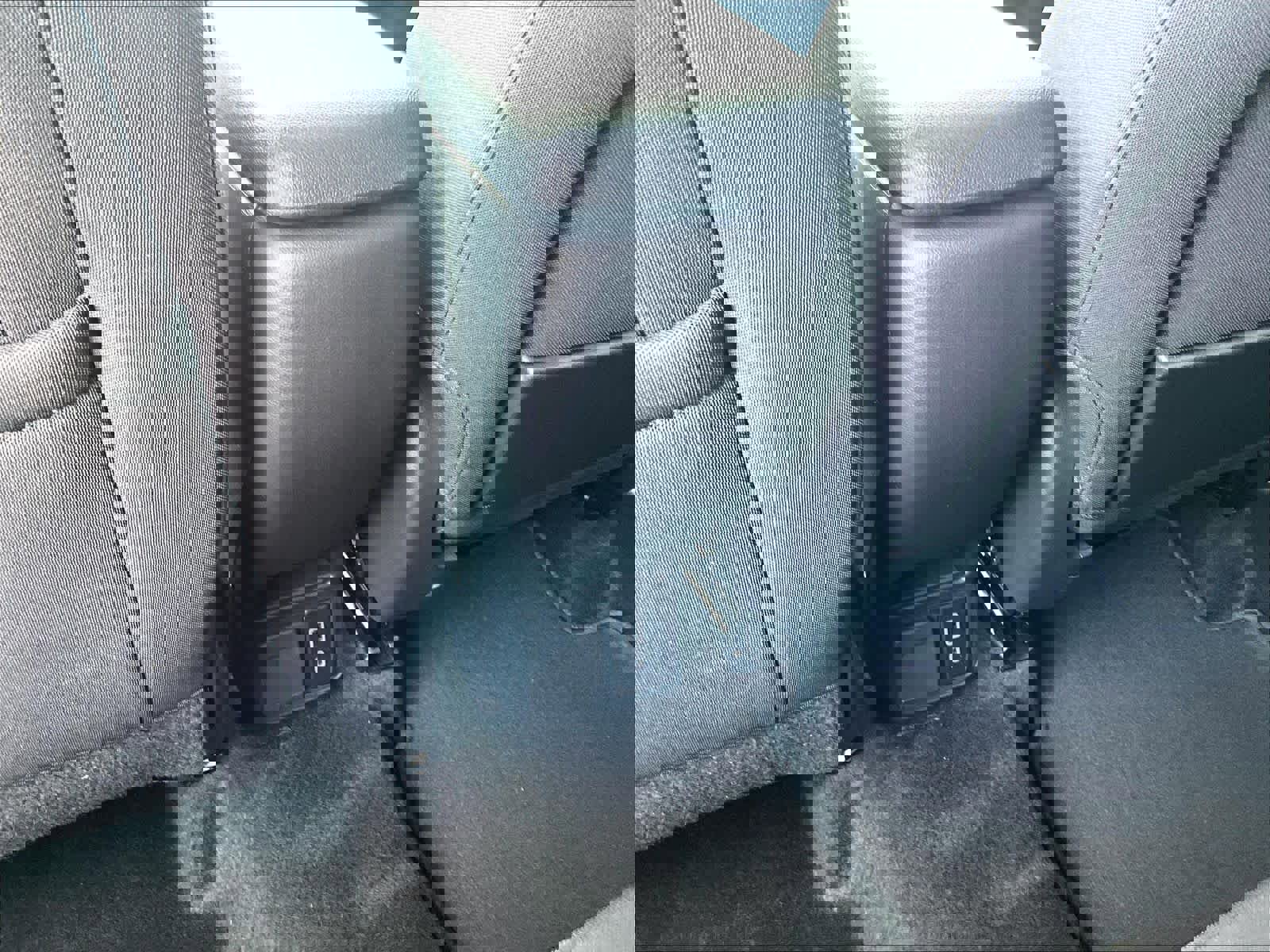 Used 2025 Chevrolet TrailBlazer LT w/ Convenience Package image 28