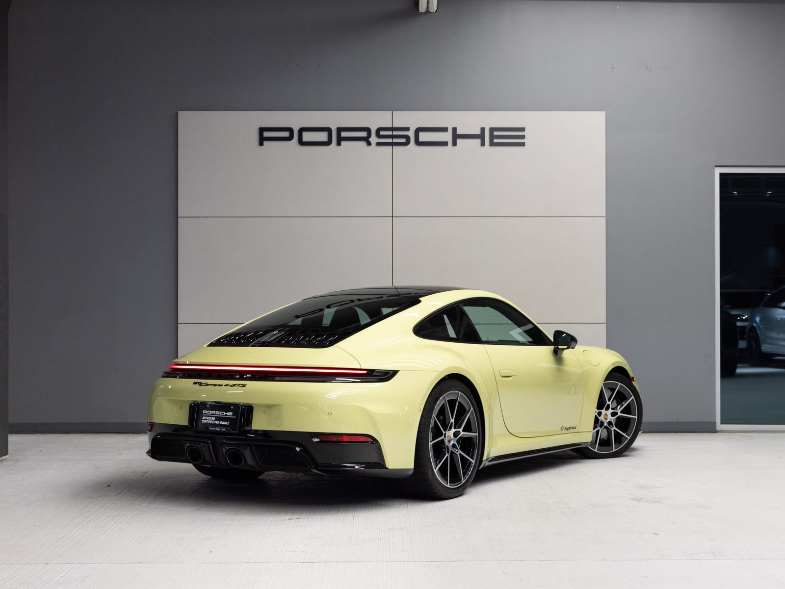 Certified 2025 Porsche 911 Carrera 4 GTS AWD/4WD image 7