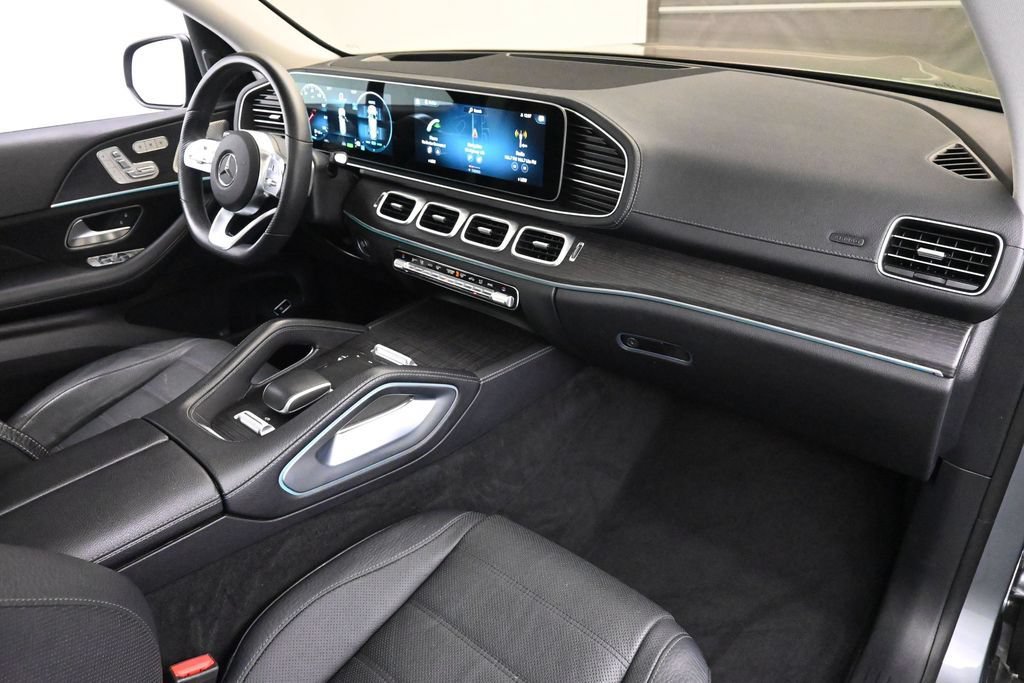 Used 2023 Mercedes-Benz GLS 580 4MATIC image 24