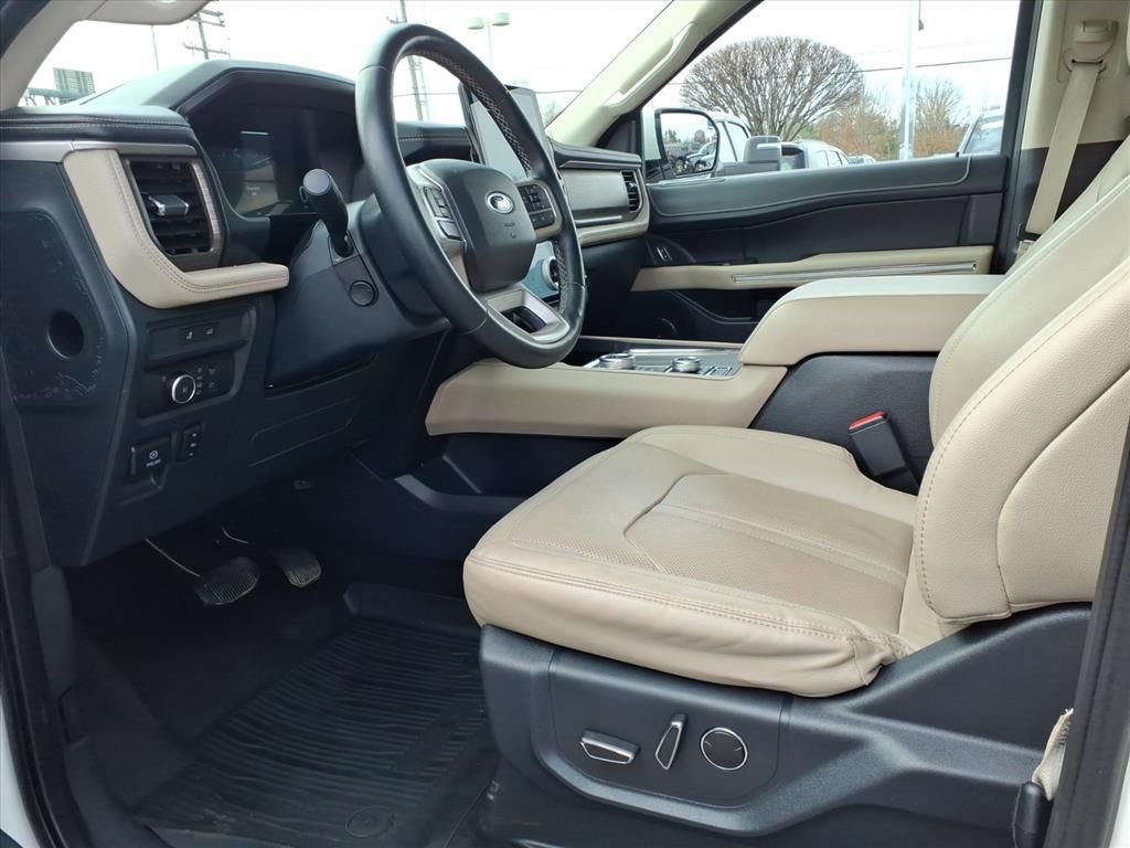 Used 2022 Ford Expedition Max Limited AWD/4WD image 13