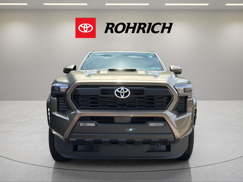 Used 2024 Toyota Tacoma TRD Sport AWD/4WD image 2