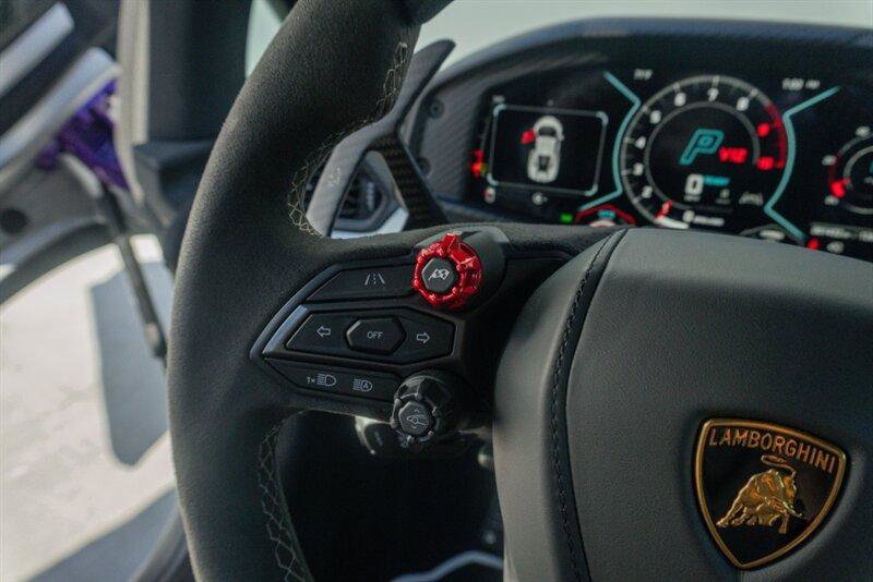 Used 2024 Lamborghini Revuelto image 78