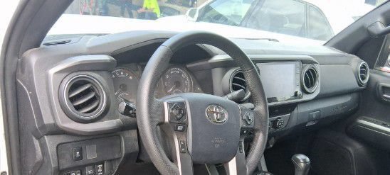 Used 2020 Toyota Tacoma TRD Off-Road AWD/4WD image 2
