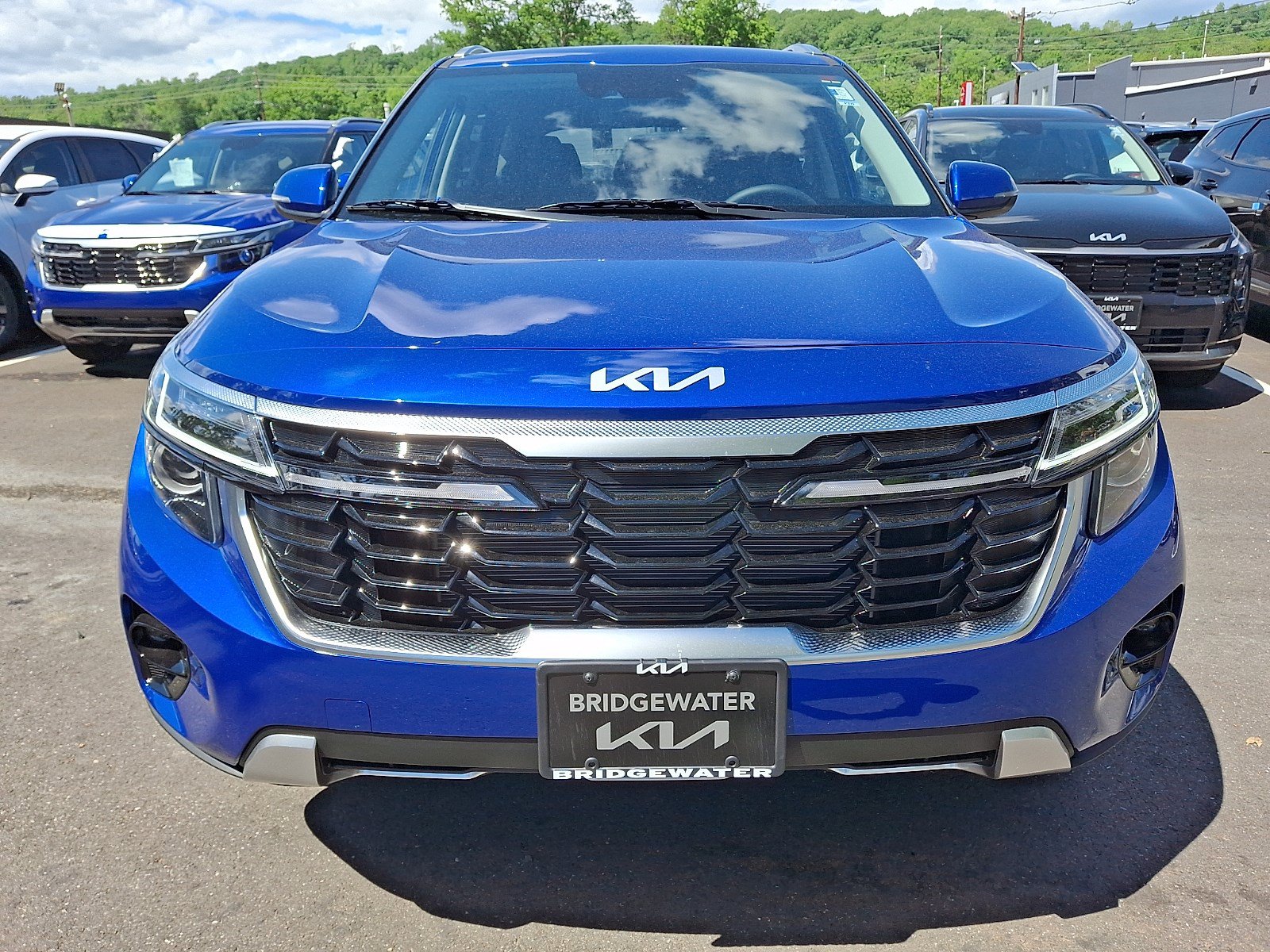 New 2026 Kia Seltos S AWD/4WD image 2