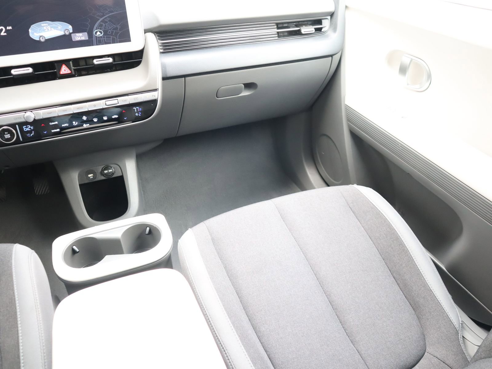 Used 2024 Hyundai Ioniq 5 SE image 29