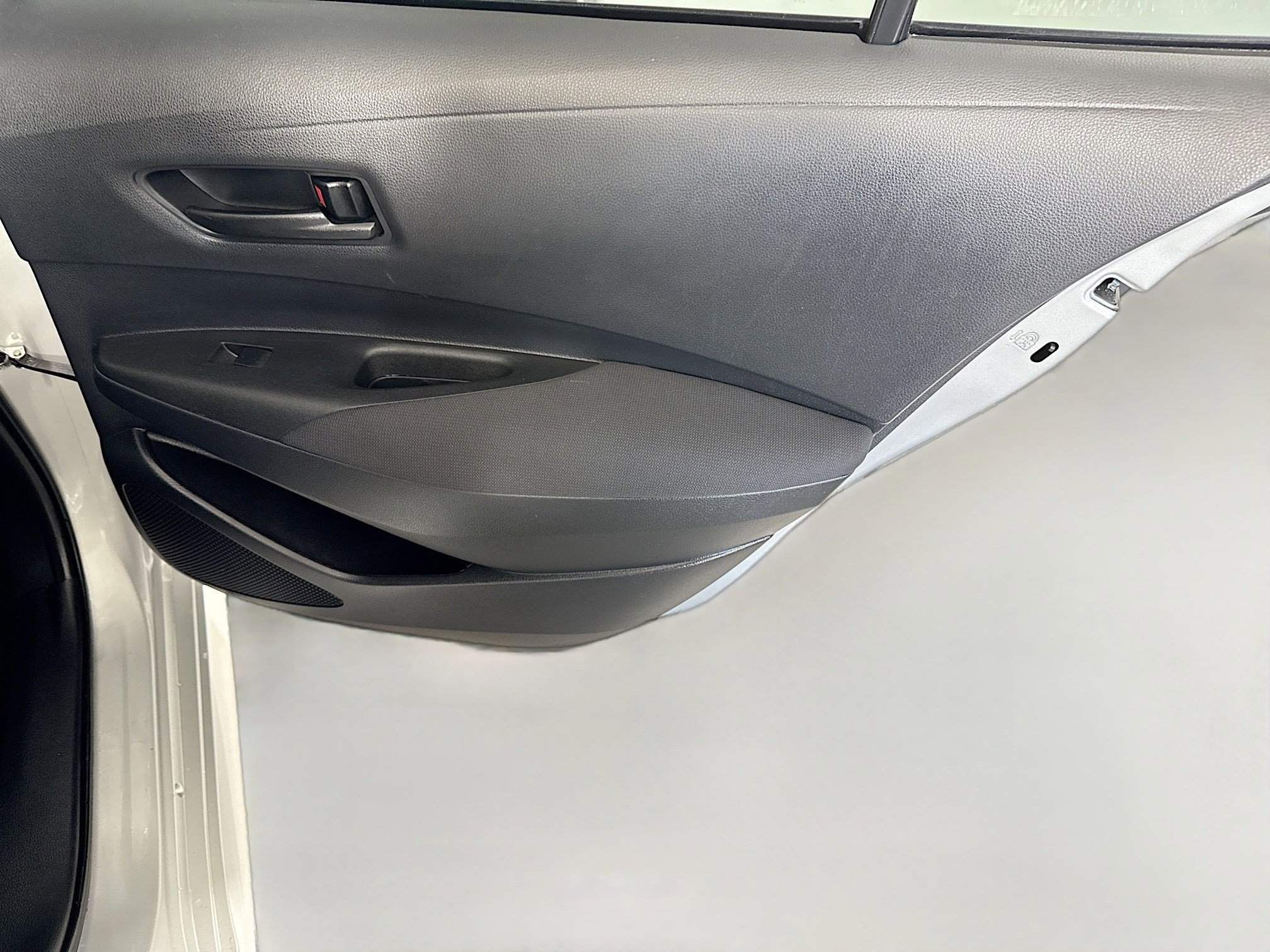 Used 2022 Toyota Corolla LE image 27